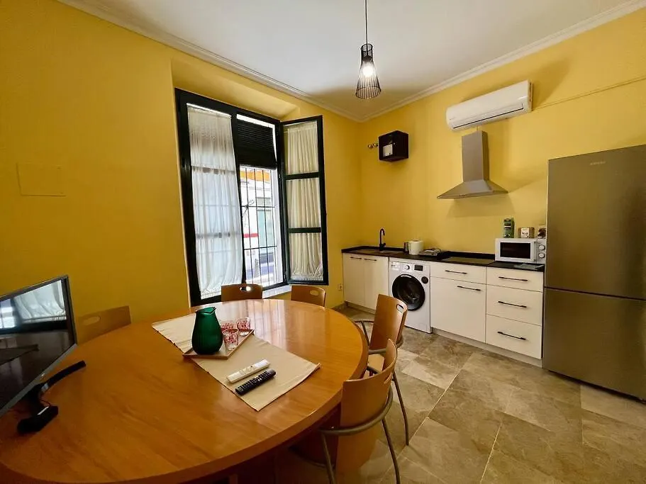 Apartment Apartamento J Costa 15- Alameda Hercules Seville