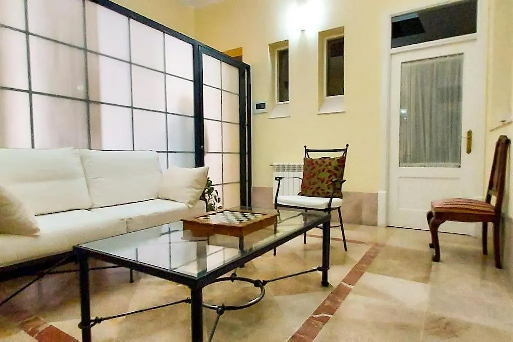 Apartamento J Costa 15- Alameda Hercules contacts